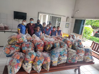 135 cestas alimentícias foram doadas para pacientes com doenças crônicas…